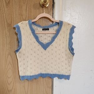 SHEIN Cream and Blue Knit Crop Top